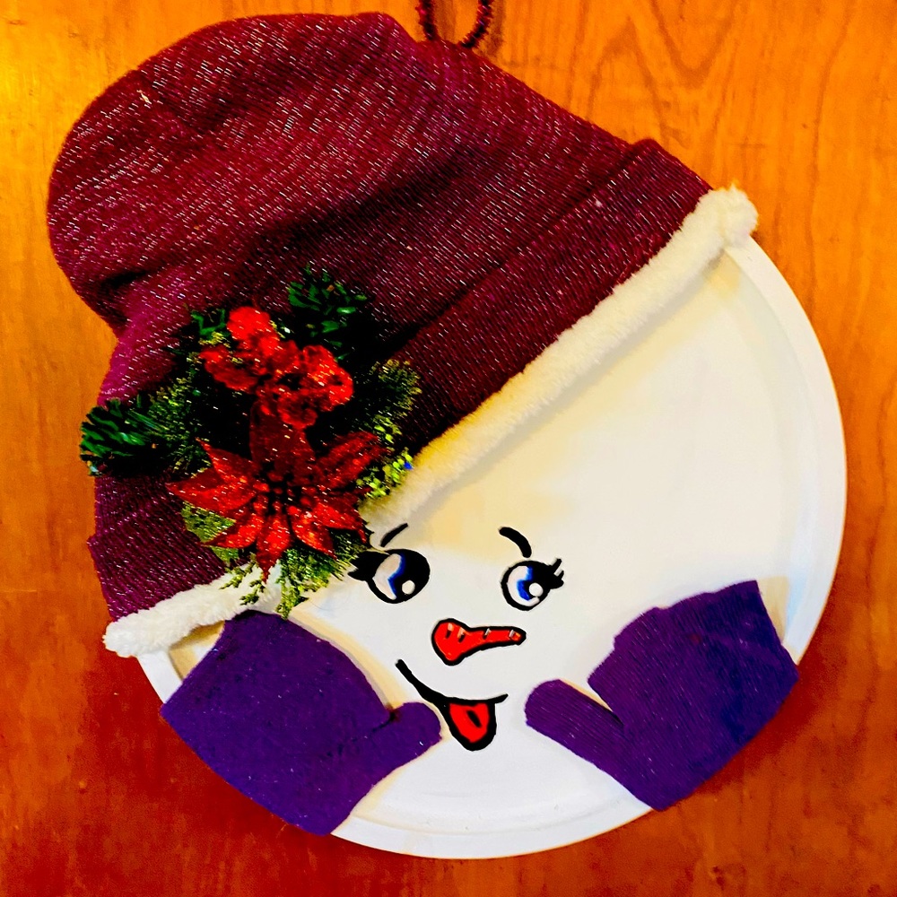 Pizza pan snowman.